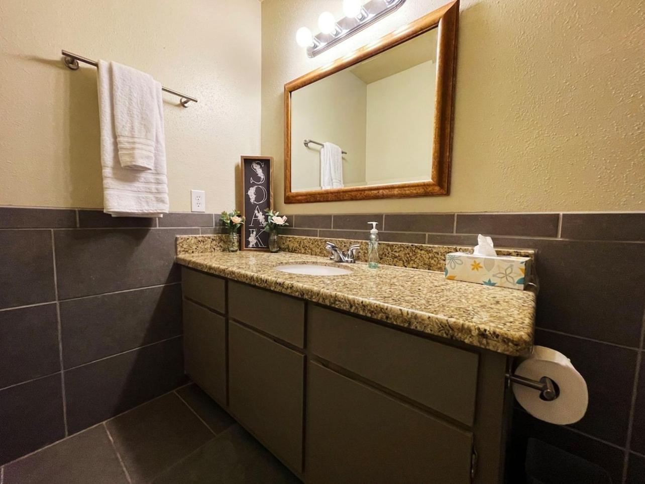 Brilliant & Beautiful Bnb Apartment! B College Station Dış mekan fotoğraf